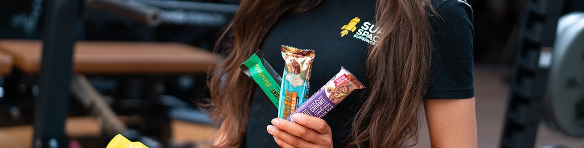De beste eiwitrijke snacks voor onderweg